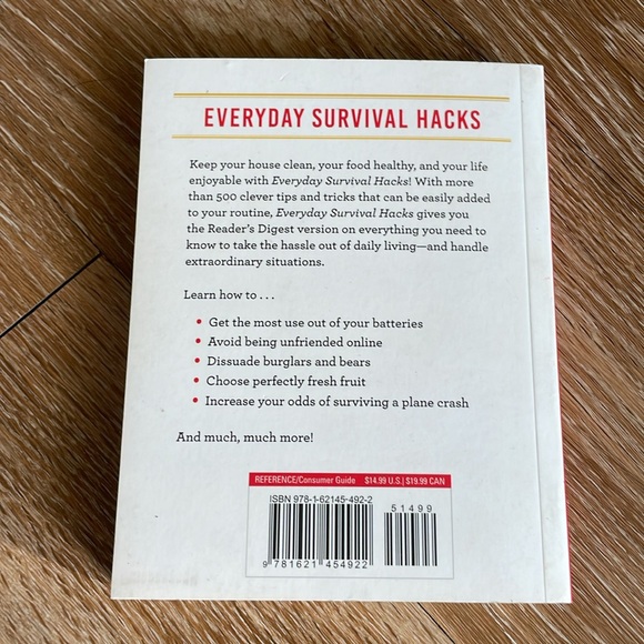 NWT Readers Digest book EVERYDAY SURVIVAL HACKS - Picture 3 of 5